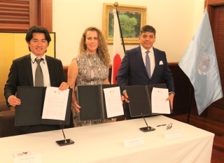 小山田GGI・CEO、メンデス・ラテンアメリカ合気道連盟ジェンダーバランス代表者、ミランダ・ラテンアメリカ合気道連盟会長により覚書が署名された