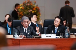 2024年APEC閣僚会議の参加エコノミーに対し発言をする岩屋外務大臣
