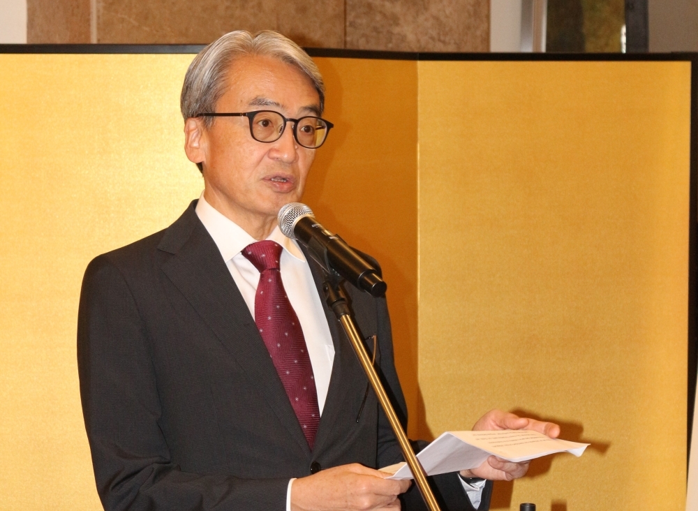 El embajador YAMAMOTO durante su discurso
