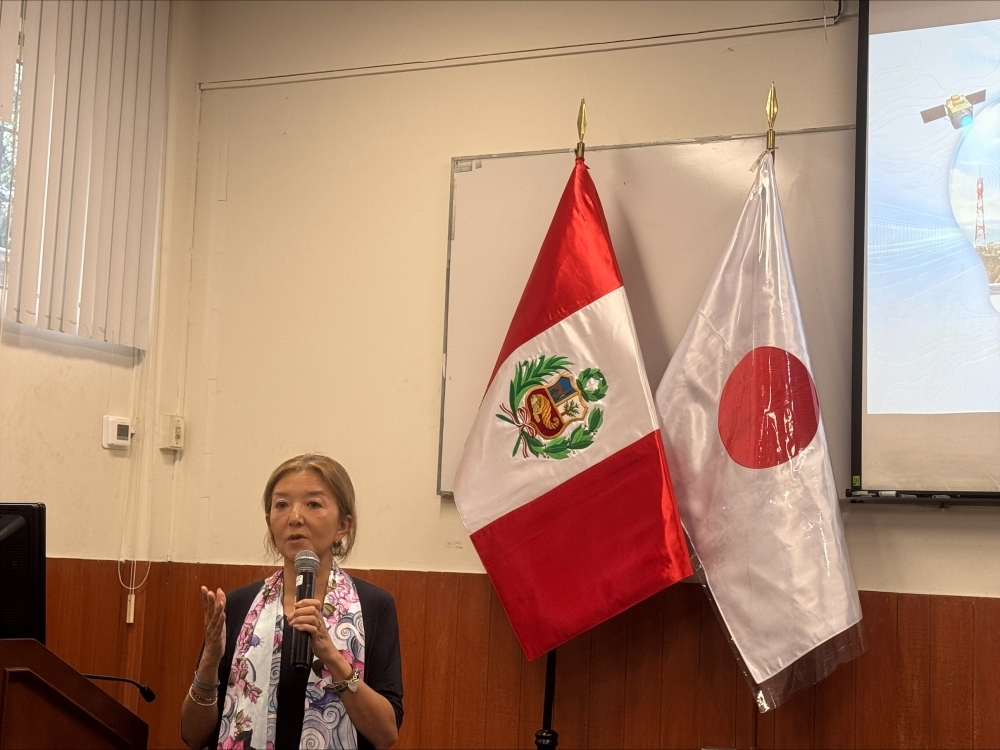 Encargada de negocios a.i. FURUKAWA dirigiendo sus palabras en la ceremonia de clausura