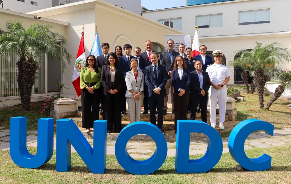Foto grupal de los asistentes del evento
