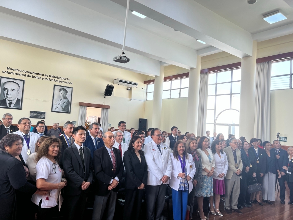Foto grupal de los asistentes