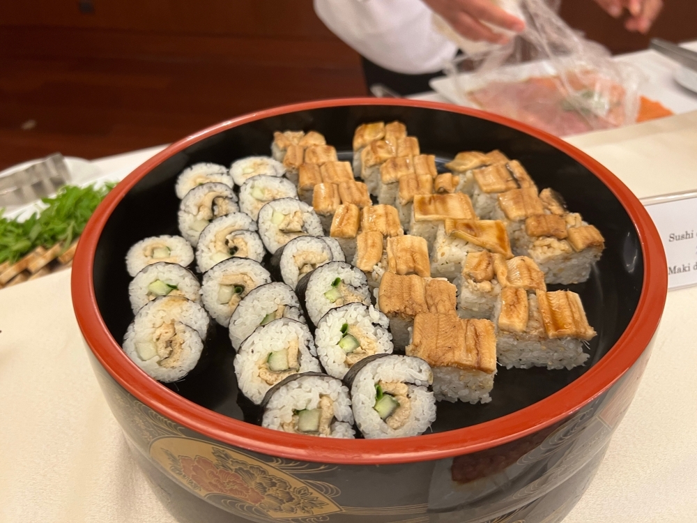 レセプションにおいて振る舞われたマルアナゴ料理