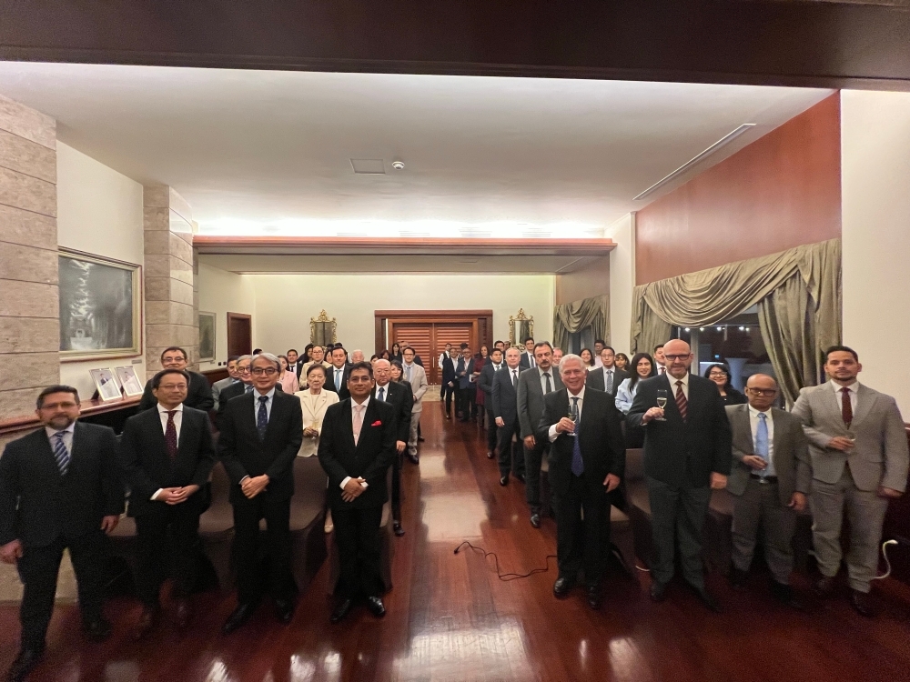 Los participantes tomándose una foto grupal