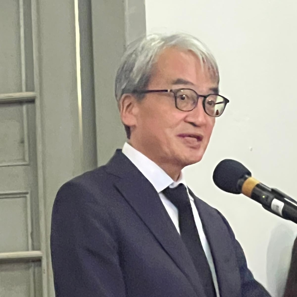 APJバランカにてお彼岸の法要で挨拶をする山元大使